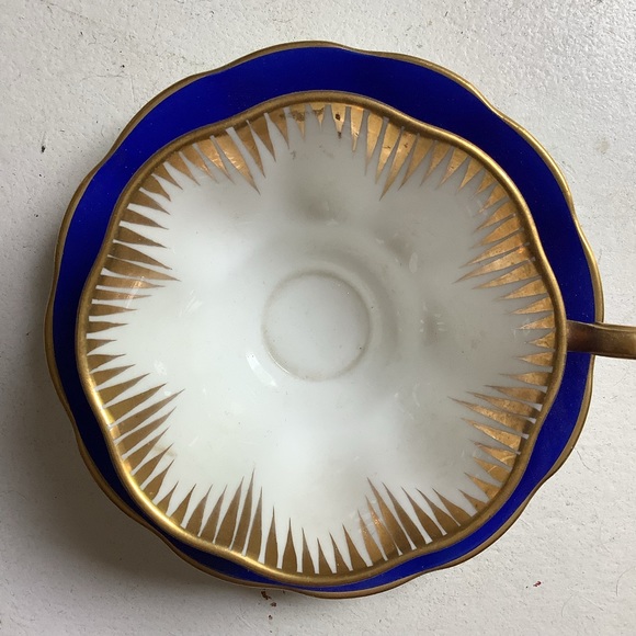 Royal Albert Tea Cup & Saucer England - Picture 2 of 10